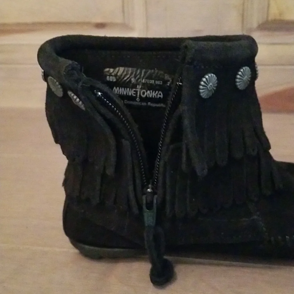 Minnetonka Suede Ankle Boot